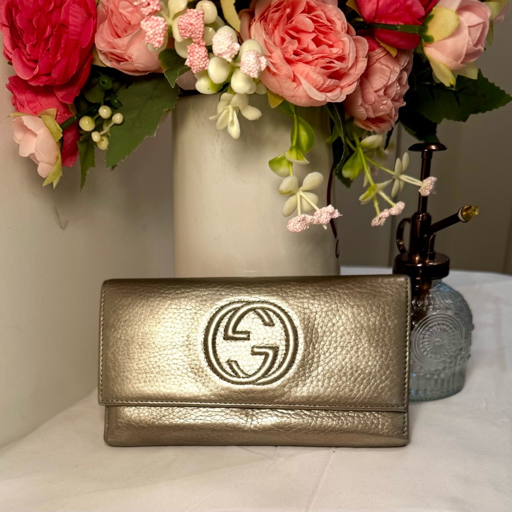 🥂Gucci Silvery Champagne SoHo Long Wallet🥂
